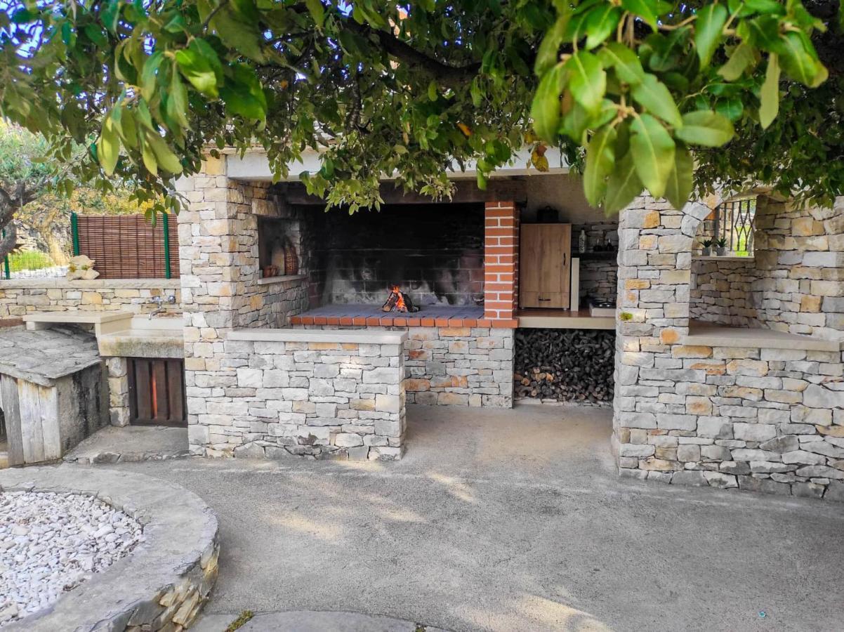 Heritage Holiday House Lori With Pool Постира Екстериор снимка
