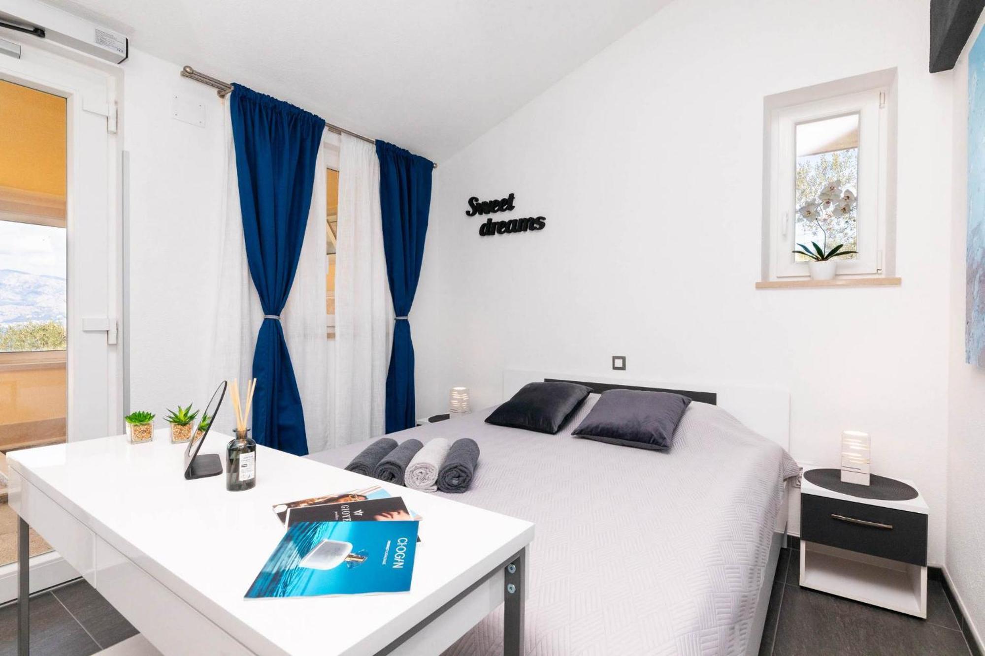 Heritage Holiday House Lori With Pool Постира Екстериор снимка